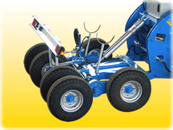 Leveller with possibility of exploiting the circuit of the tractor