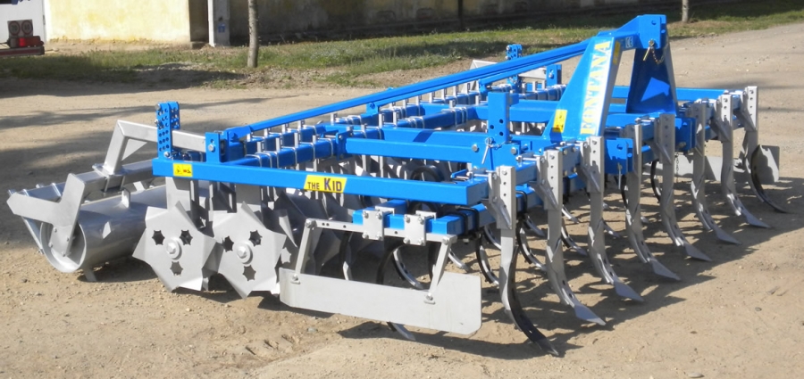 SERIES THE KID modular triple purpose combined machine for fast working of the land