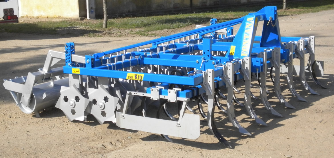 SERIES THE KID modular triple purpose combined machine for fast working of the land
